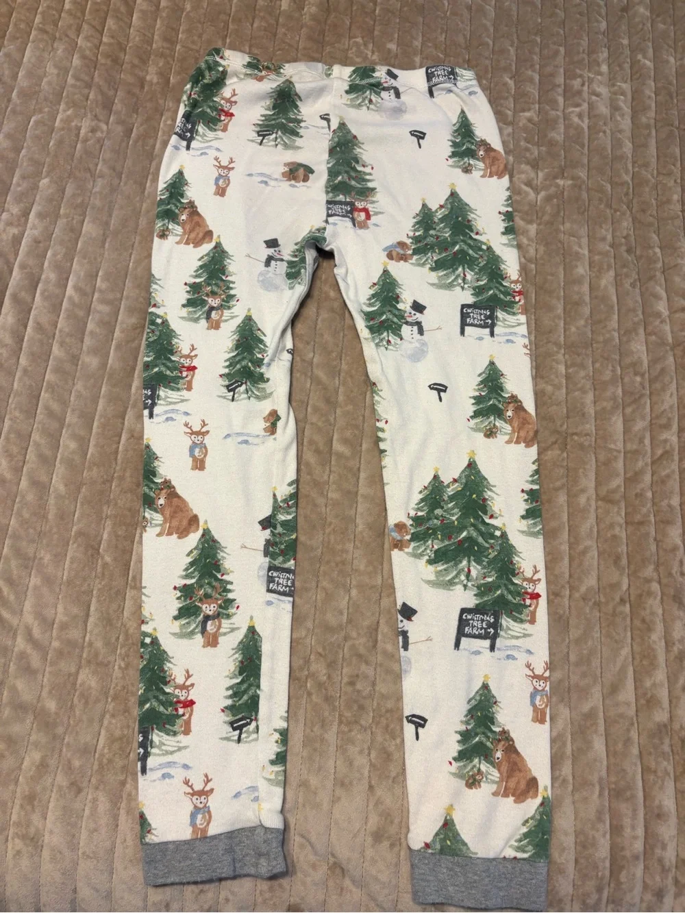 Burt's Bees White Holiday Tree & Winter Character Long-Sleeve Pajama Top
